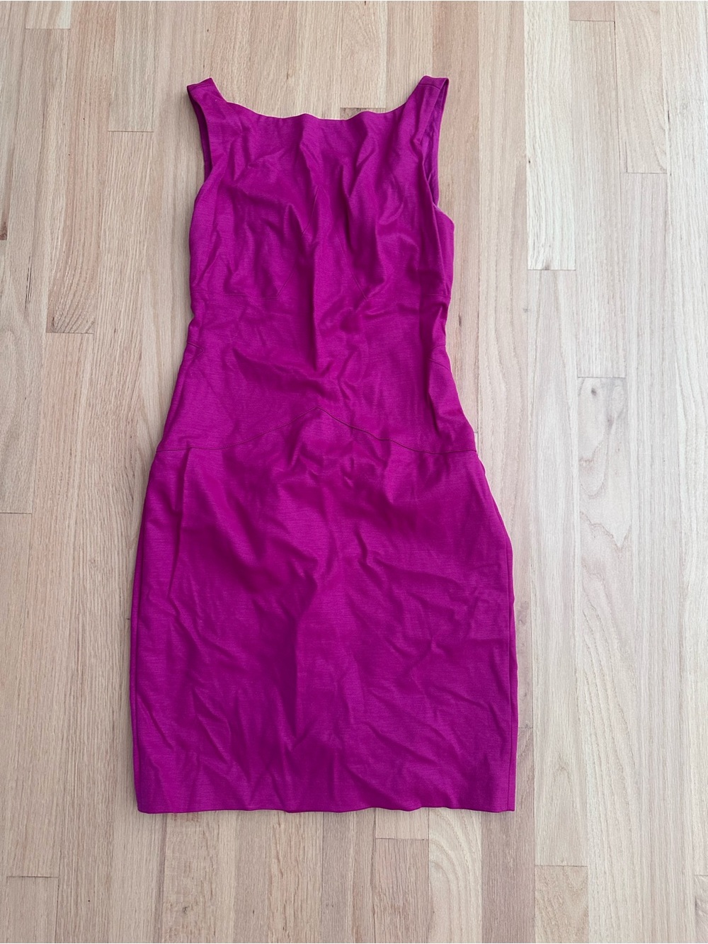 Diane Von Furstenberg Sleeveless Magenta Sheath Dress